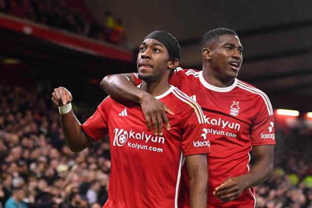 们在球场上 们在球场上